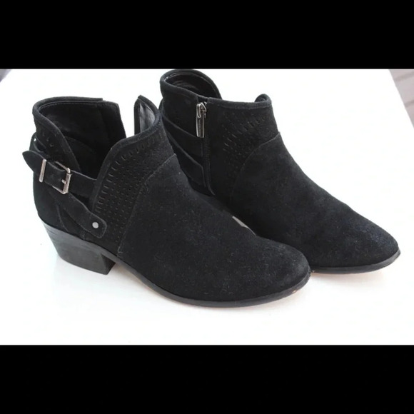 Vince Camuto ankle boots - Picture 9 of 13